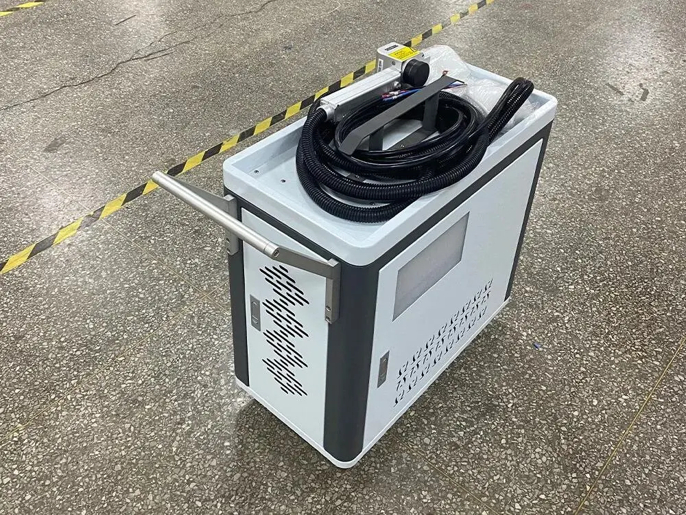 portable fiber laser cleaning machine